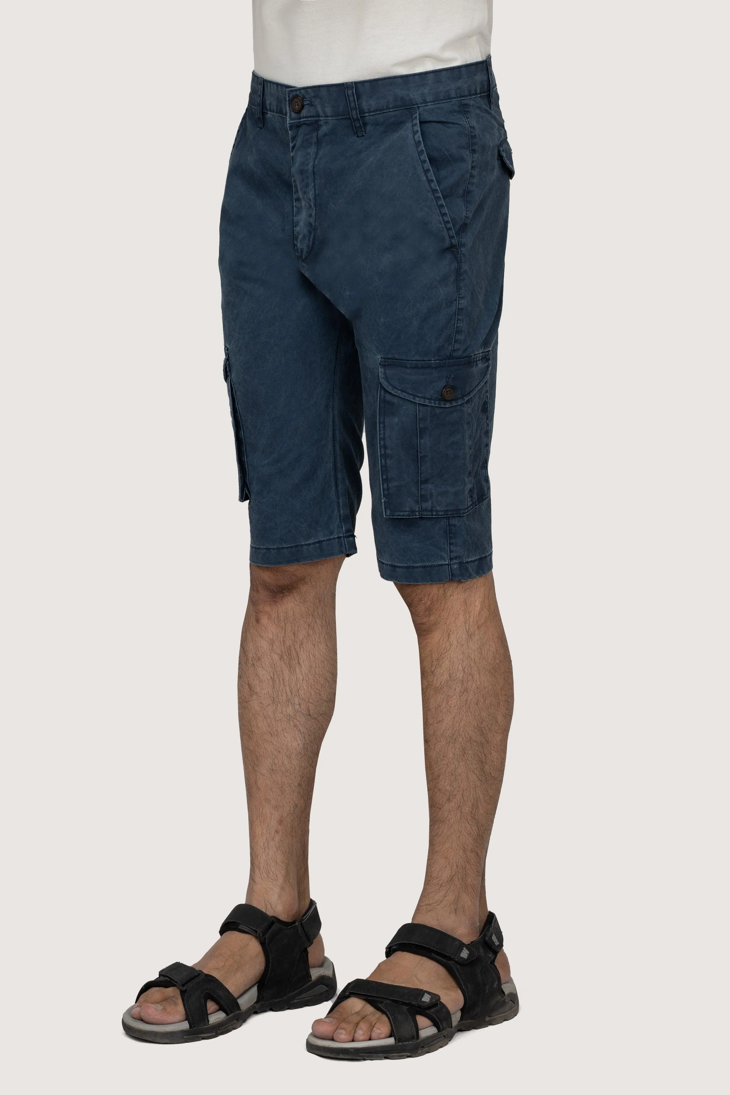 CARGO ENZYME WASHED REGULAR FIT NAVY SHORTS