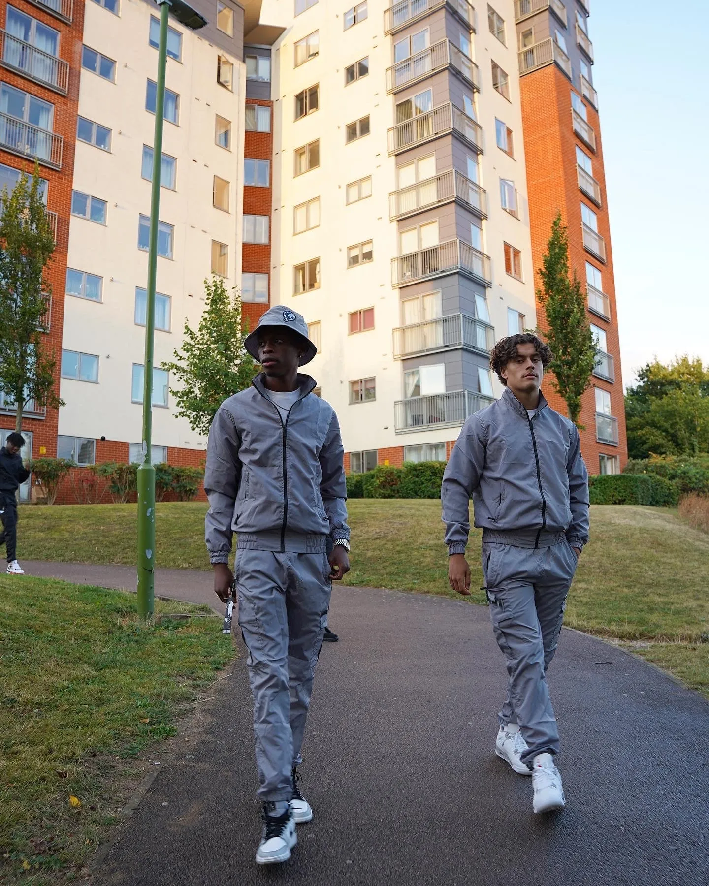 SUAVO TRACK JACKET - GREY