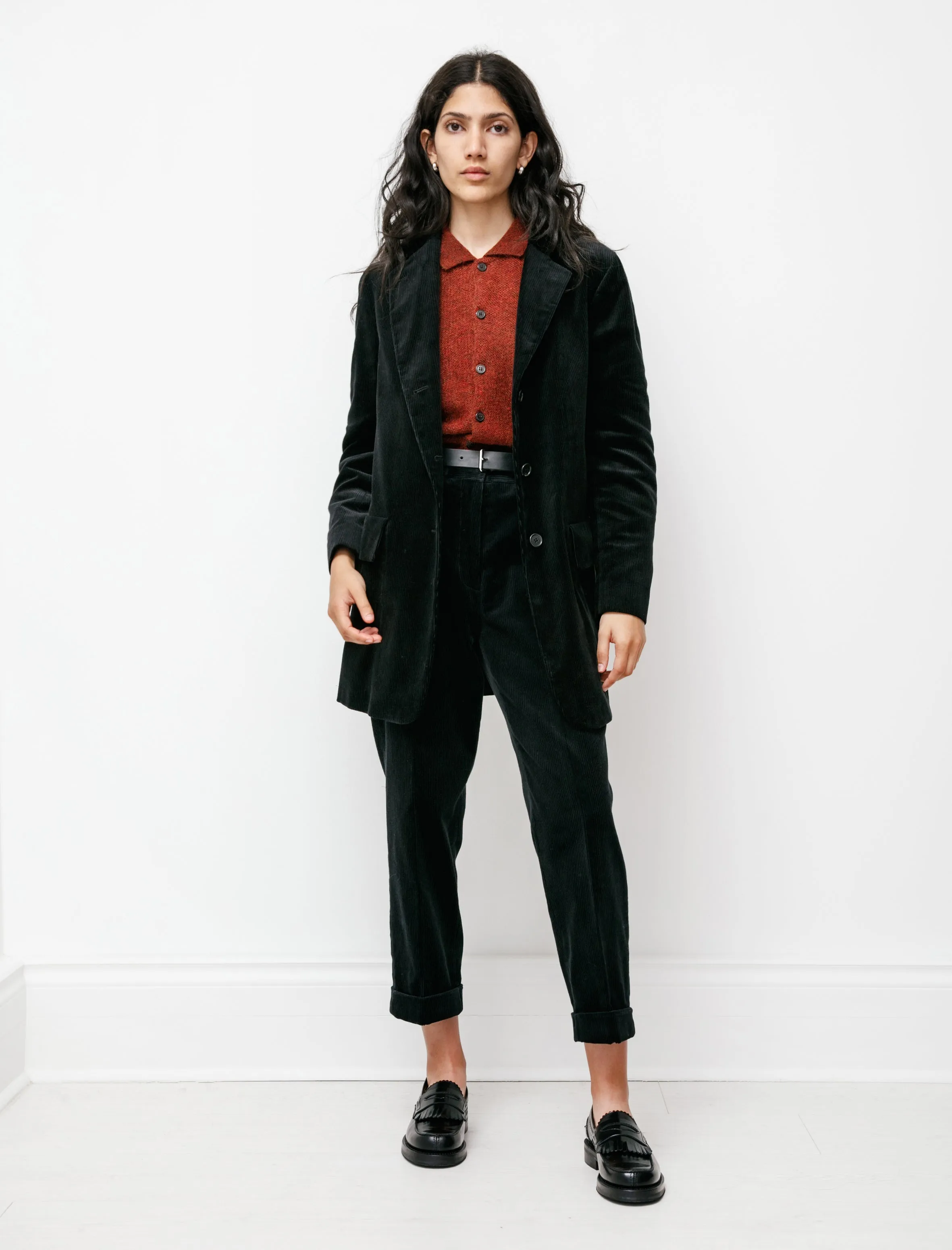 Tapered Flat Front Trouser 8 Wale Corduroy Black